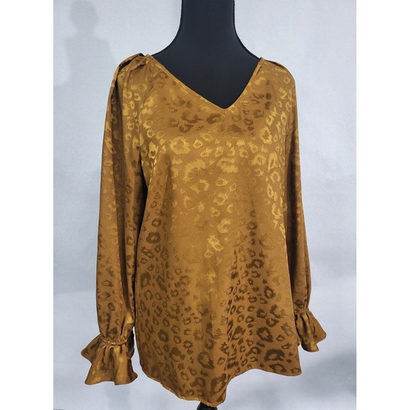 Bar III Tops - BarIII Leopard Print  Party Top Blouse Long Sleeve Ruffle Cuff V Neck Size  S